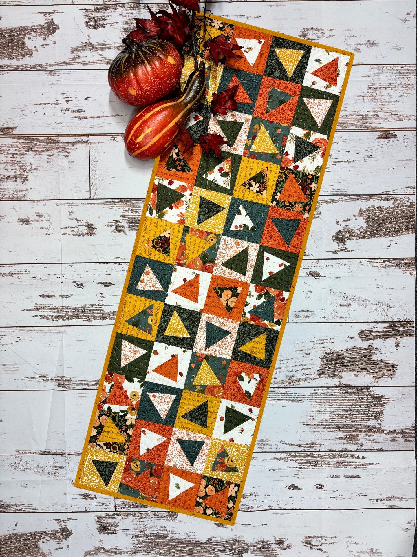 Lil' Katrina- Table Runner Pattern 245 Pattern GE Designs