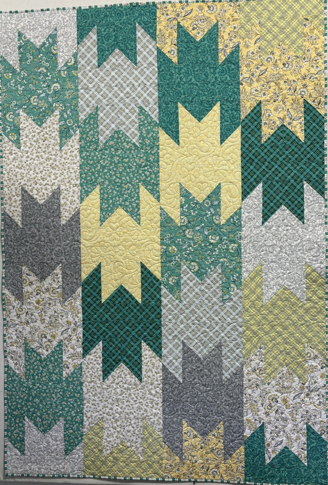 Ursula quilt, part of the Stripology Quickies Trunk 1 trunk show